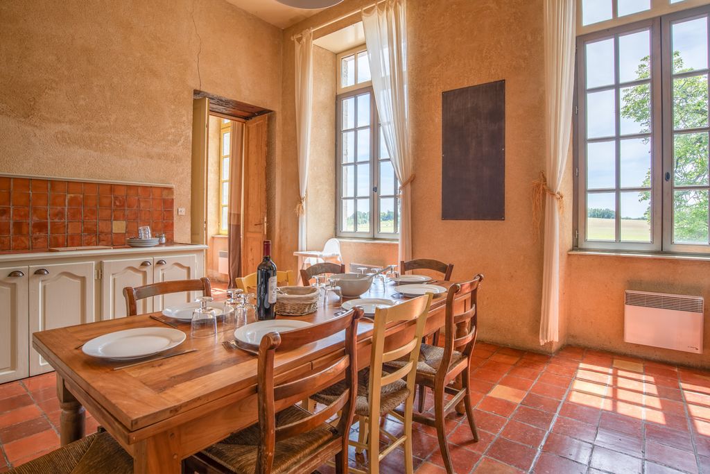 Chateau Claria Dordogne France OliversTravelss 4