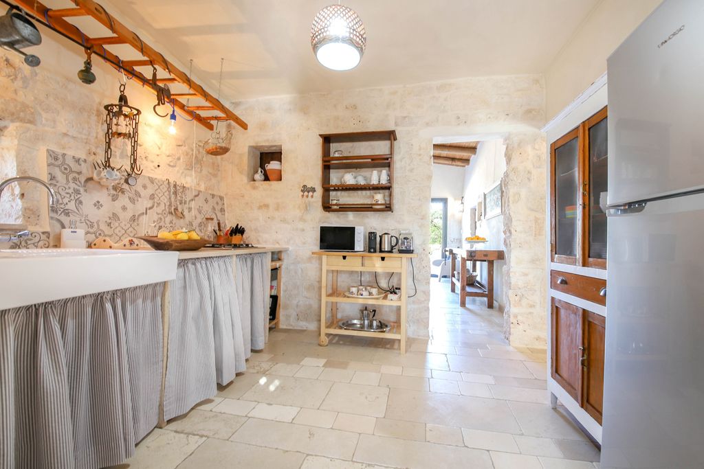 Trulli Zerraglia Puglia Olivers Travels 5