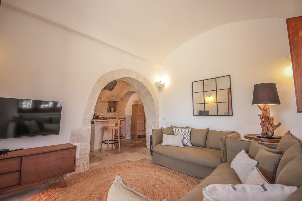 Trulli Taranto Puglia Olivers Travels 3