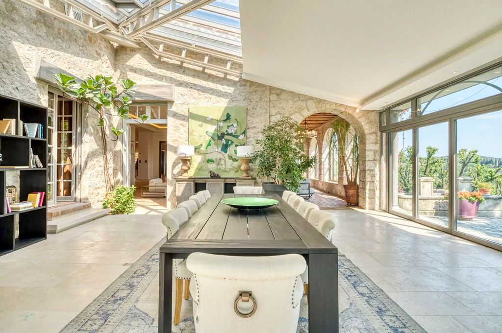 Maison Lauren French Riviera Olivers Travels 4