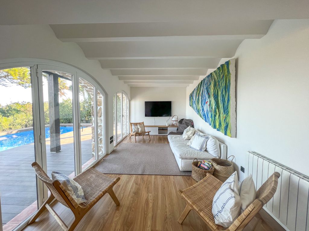 Villa Josep Costa Brava Olivers Travels 3