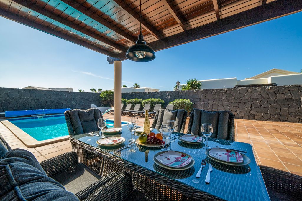 Villa Ruma Lanzarote Olivers Travels 5