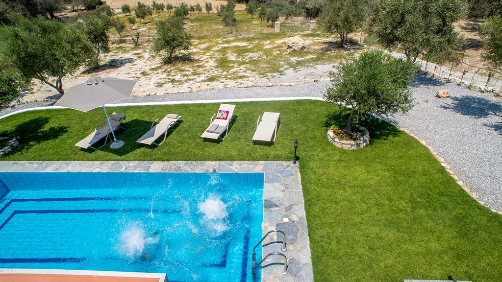 Villa Kiprou Crete Olivers Travels 6
