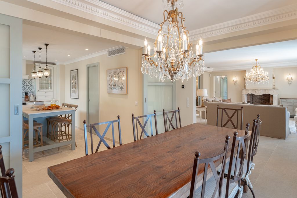 Villa Lumiere Royale French Riviera Olivers Travels 4