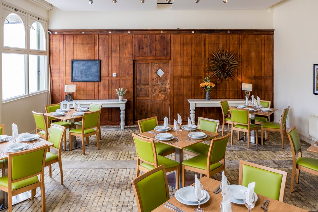 The Cloisters Suffolk Olivers Travels 4