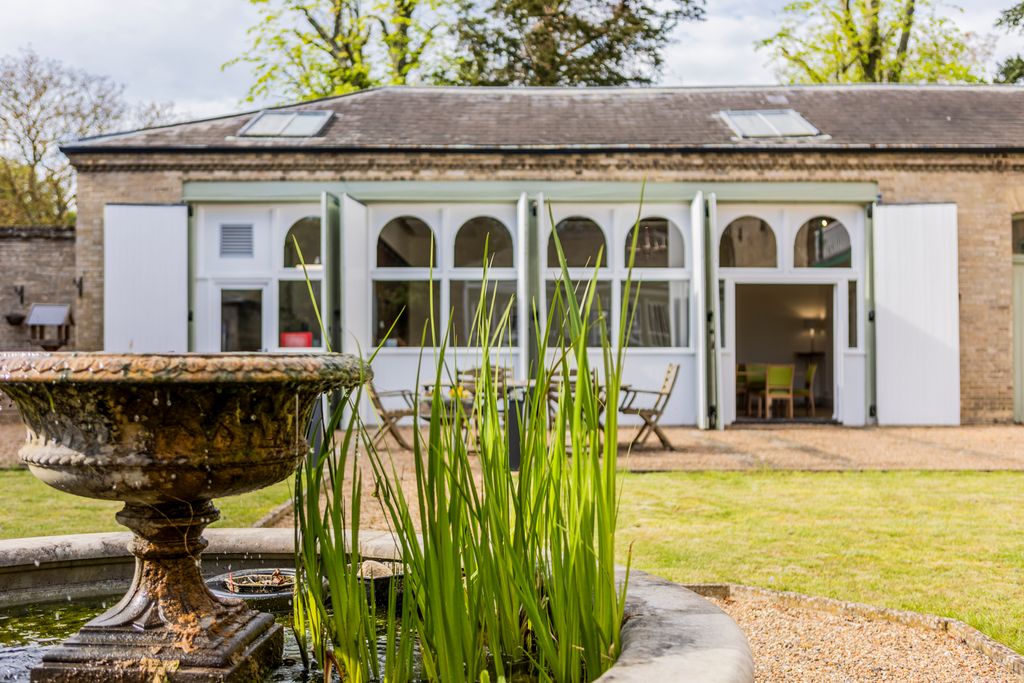 The Cloisters Suffolk Olivers Travels 2