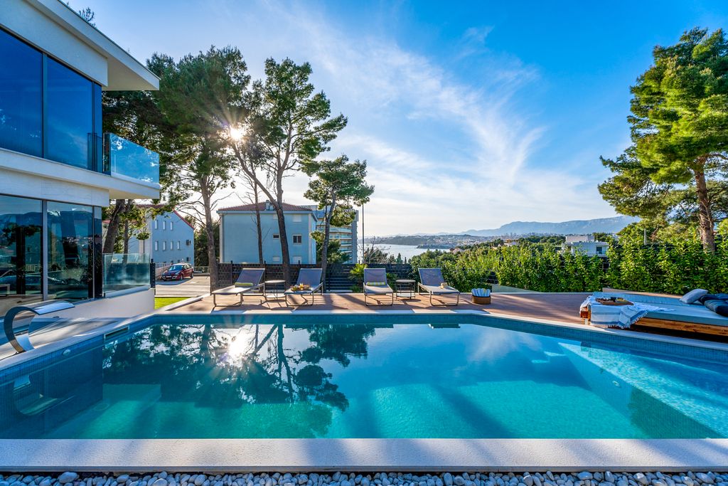 Villa Averill Dalmatia Croatia Olivers Travels 2