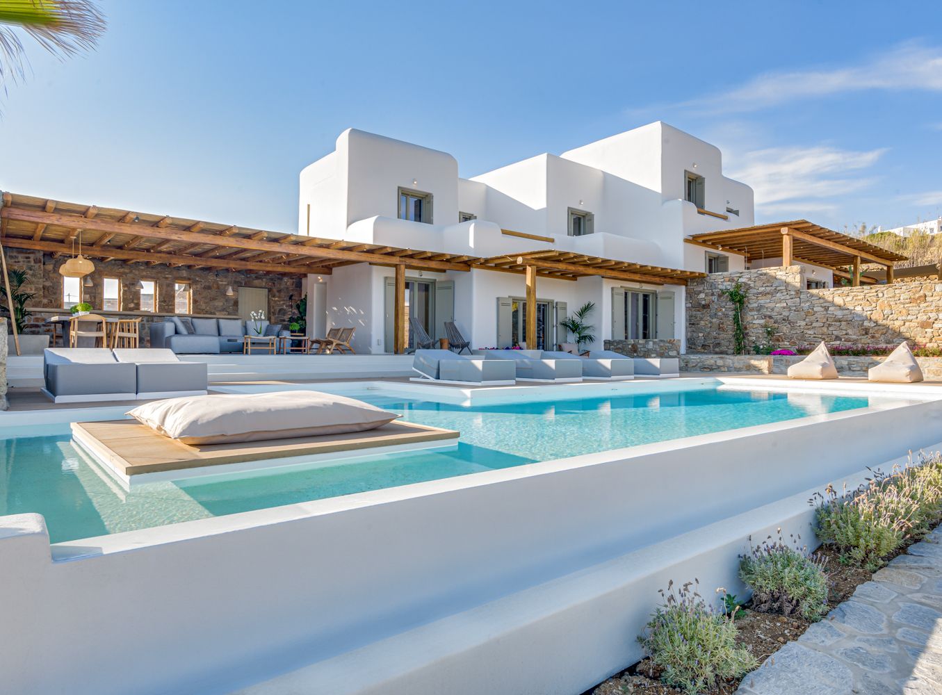 Villa Nikou