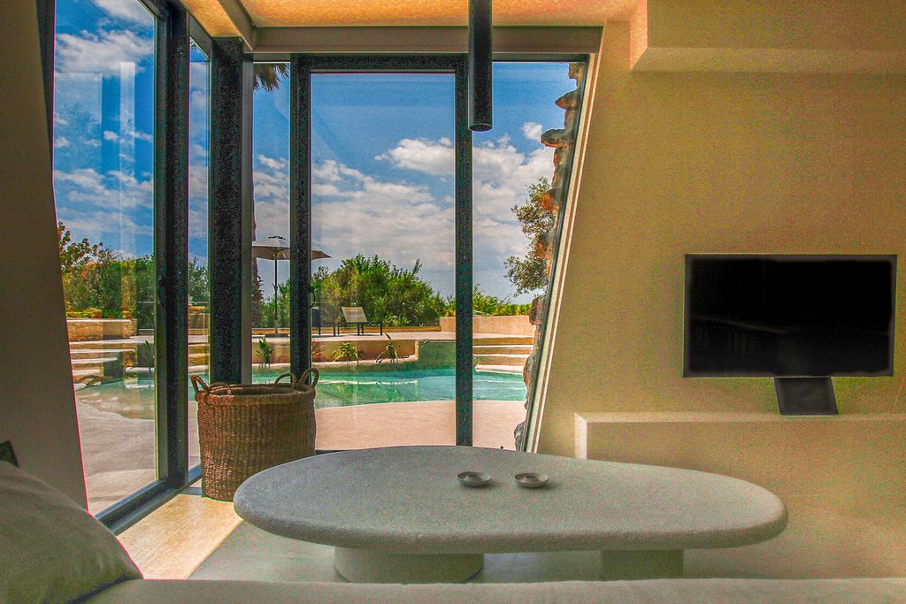 Villa Kastro Mainland Greece Olivers Travels 5