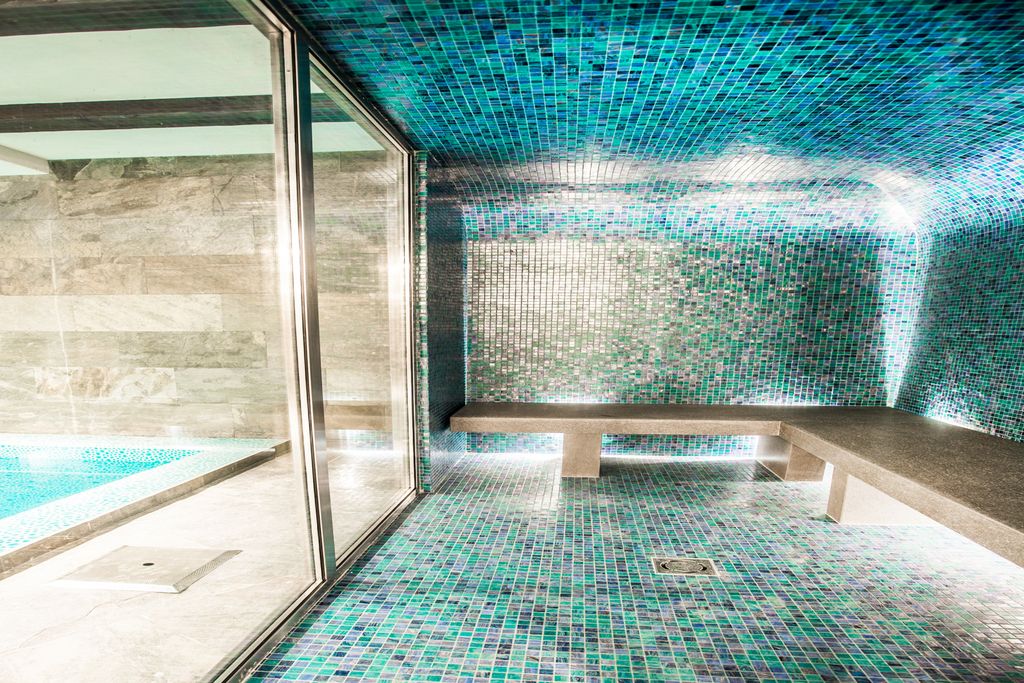 Chalet Hill Val D isere France OliversTravels 4