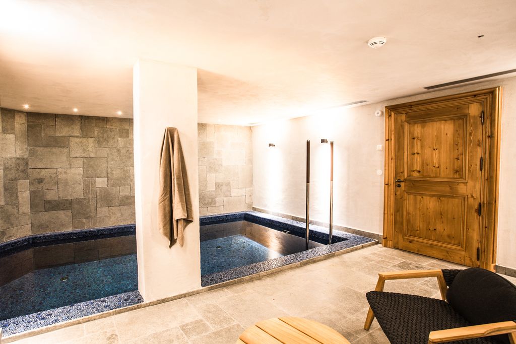 Chalet Bijoux Val D isere France OliversTravels 2