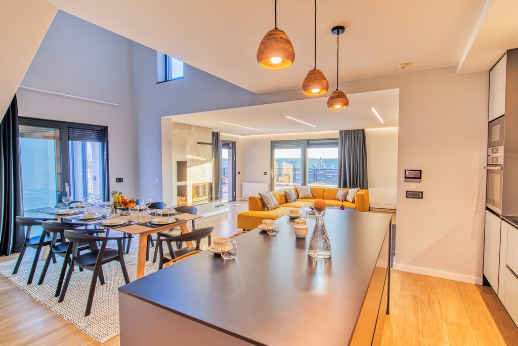 Villa Thanyia Dalmatia Olivers Travels 3