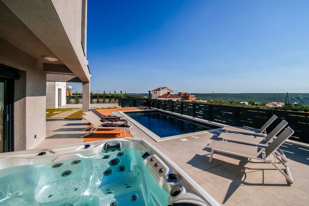 Villa Thanyia Dalmatia Olivers Travels 6