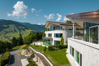 Chalet Lion Ski Circus Austria OliversTravels 1.1