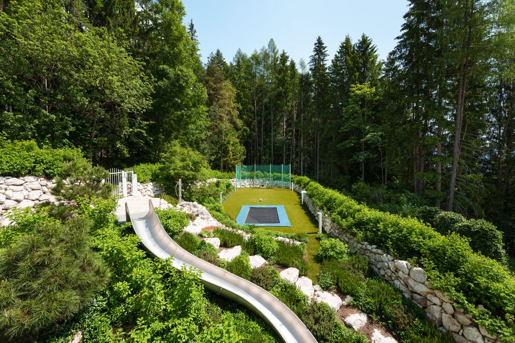 Chalet Rain Ski Circus Austria OliversTravels 5