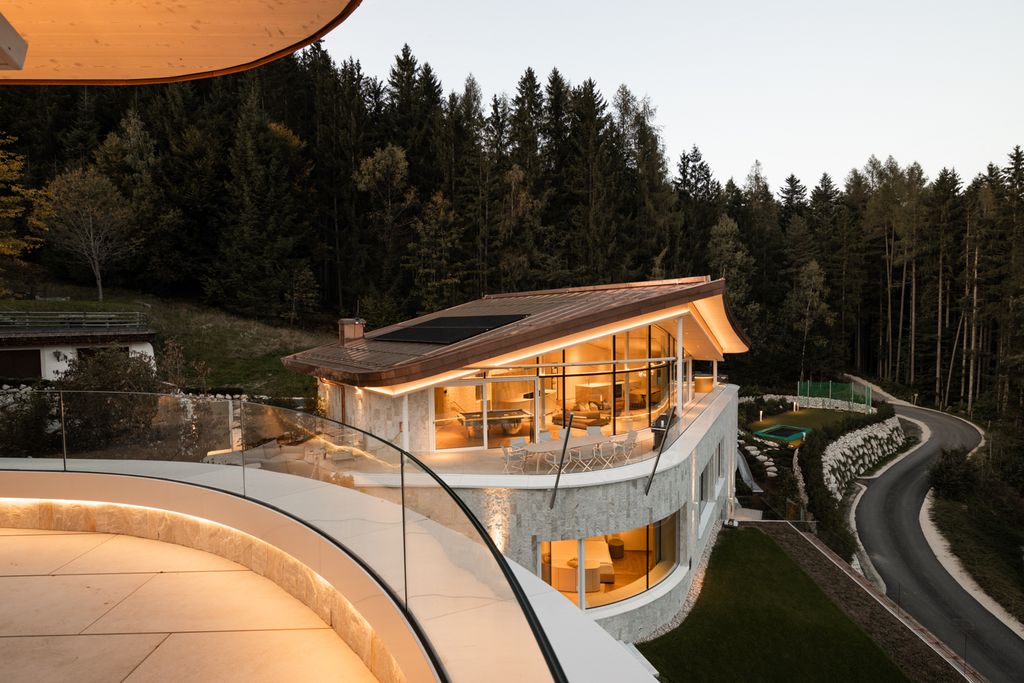 Chalet Rain Ski Circus Austria OliversTravels 1