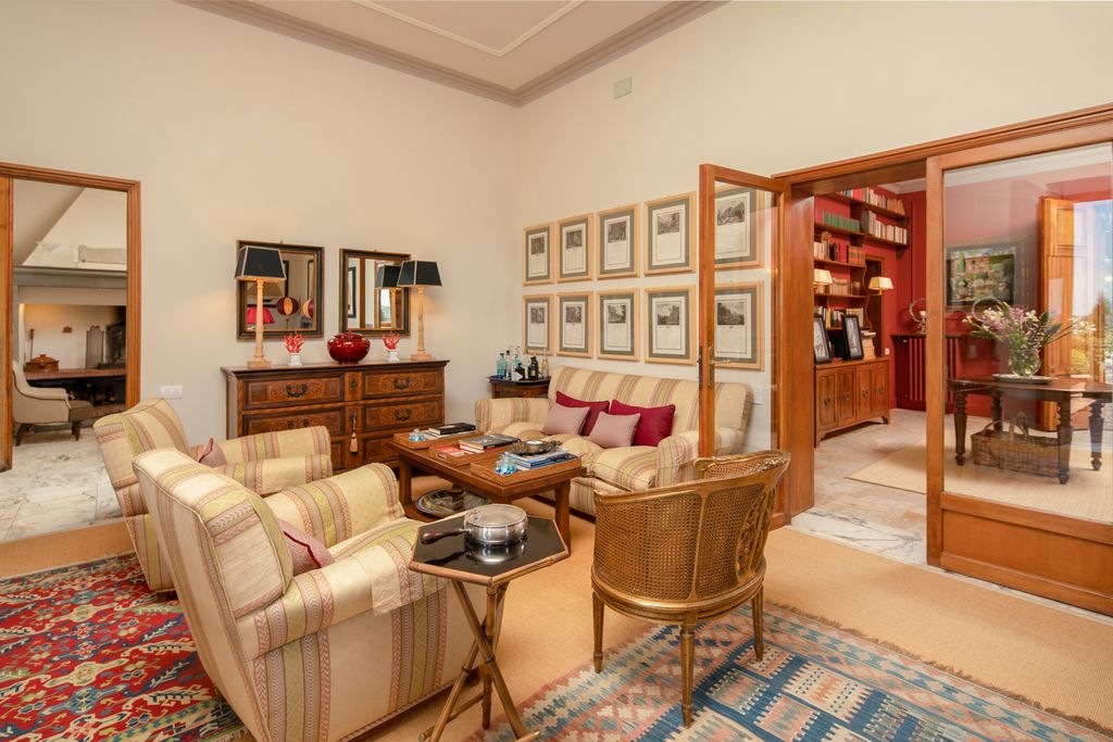 Dimora Lorenzetti Tuscany Olivers Travels 3