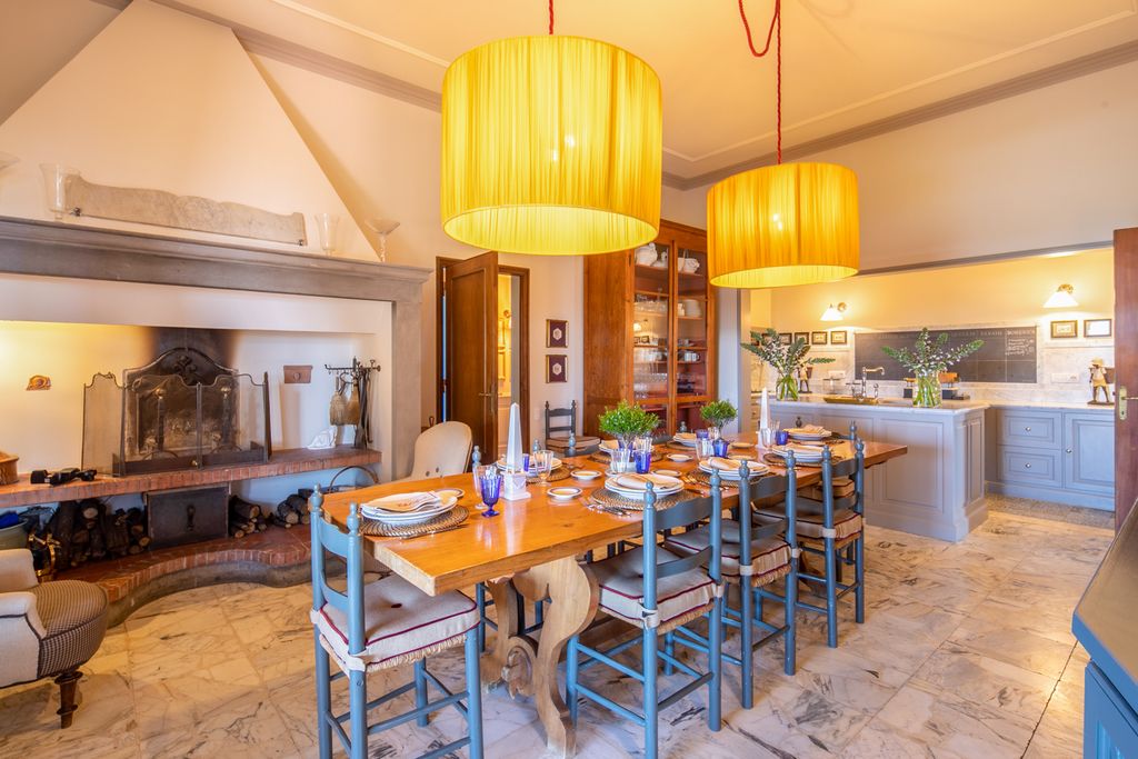 Dimora Lorenzetti Tuscany Olivers Travels 4