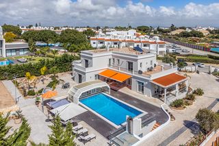 Porsche Palace Algarve Olivers Travels 1