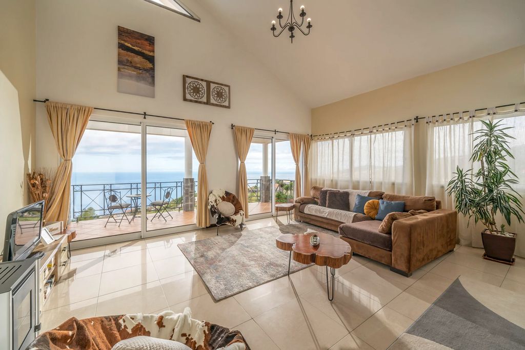 Villa Impasse Calheta Olivers Travels 3