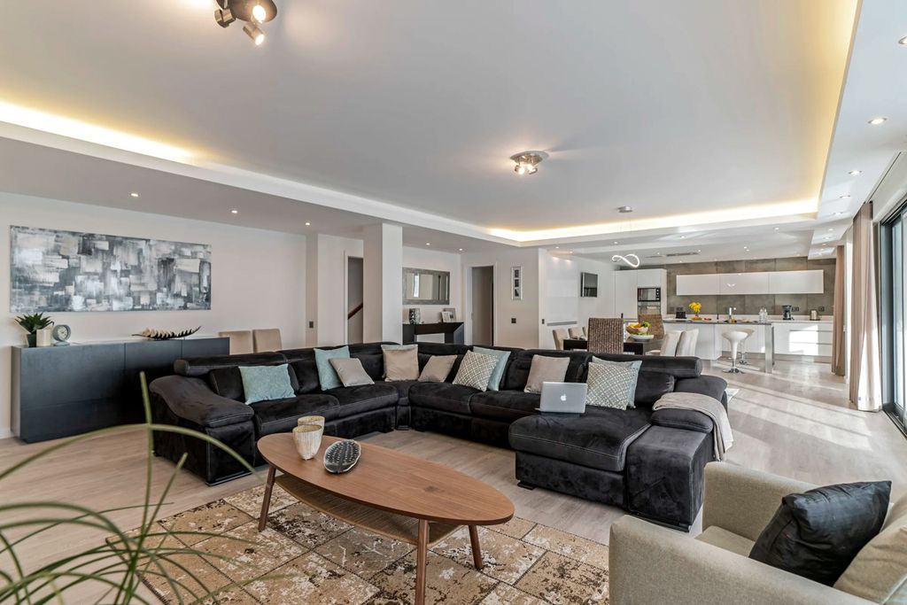 Villa Ajuda Funchal Olivers Travels 3