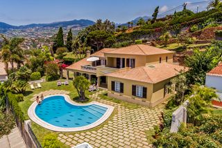 Villa Assicom Funchal Olivers Travels 1
