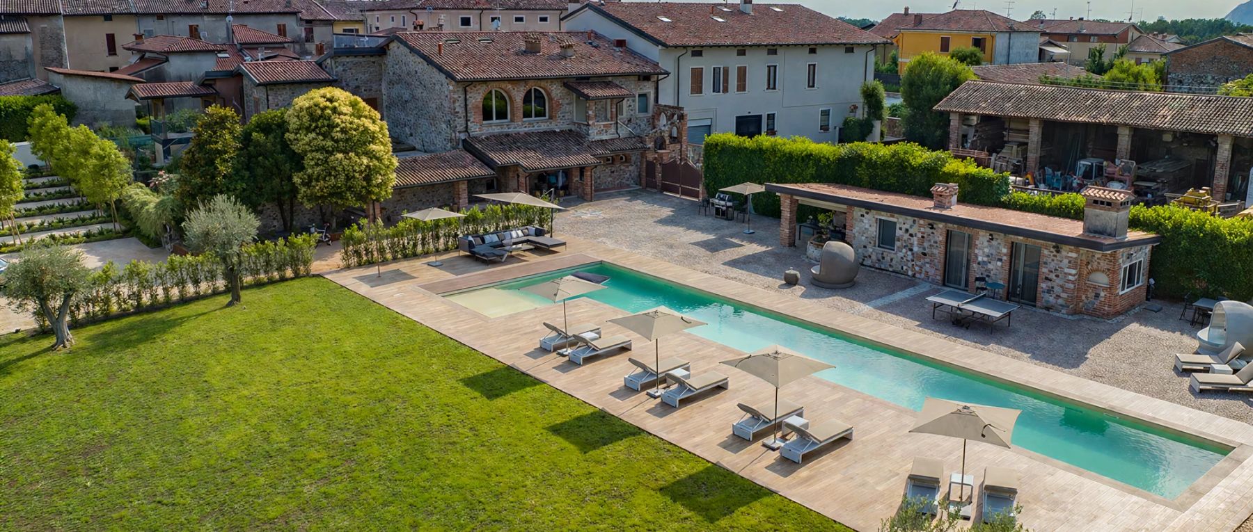 001 antica villa mocasina northern italy olivers travels desktop center
