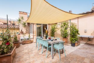 Fontana Terrace Rome Olivers Travels 1