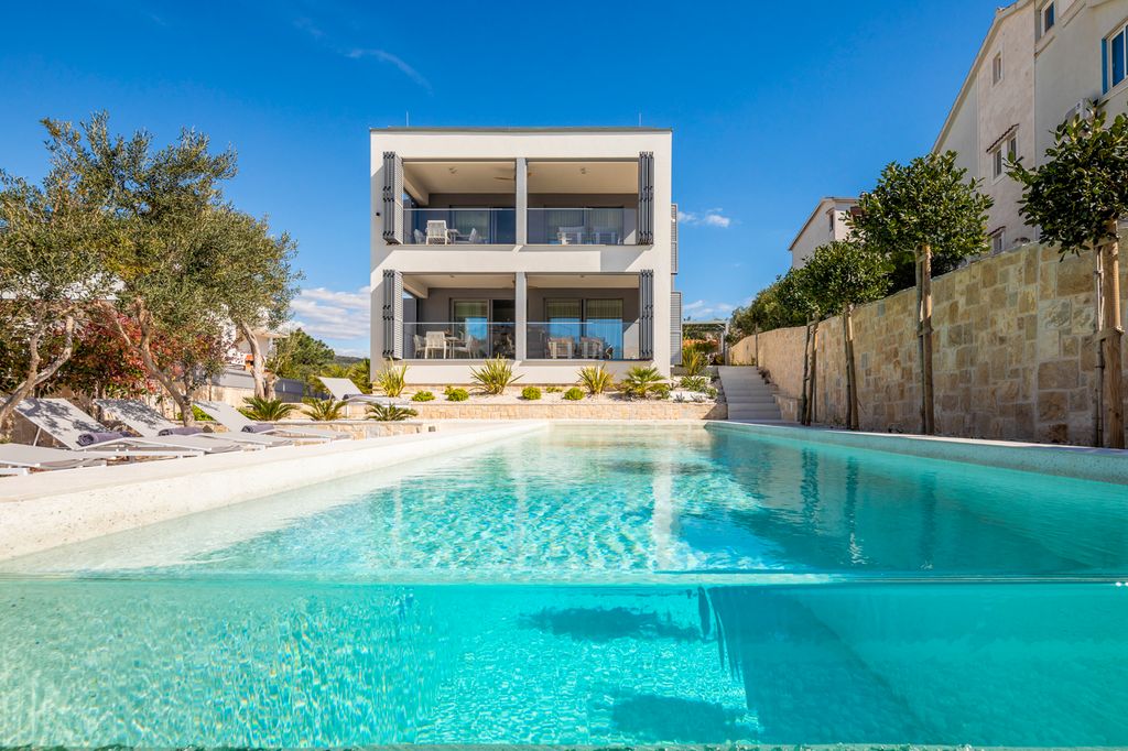 Villa Lorah Dalmatia Olivers Travels 1