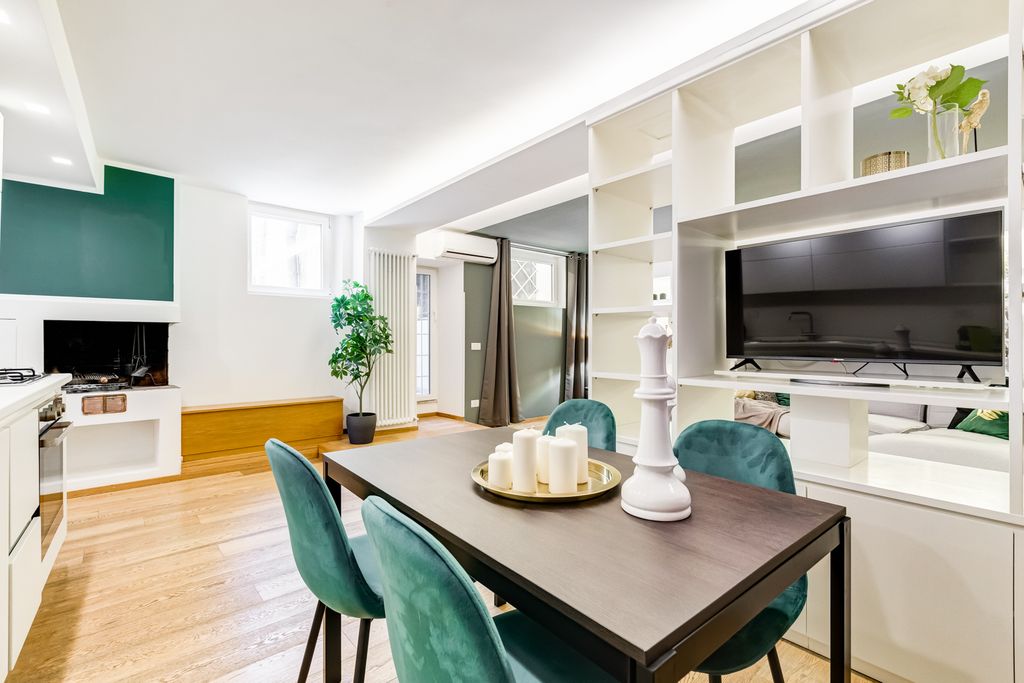 Roe Residence Rome Italy OliversTravels 5