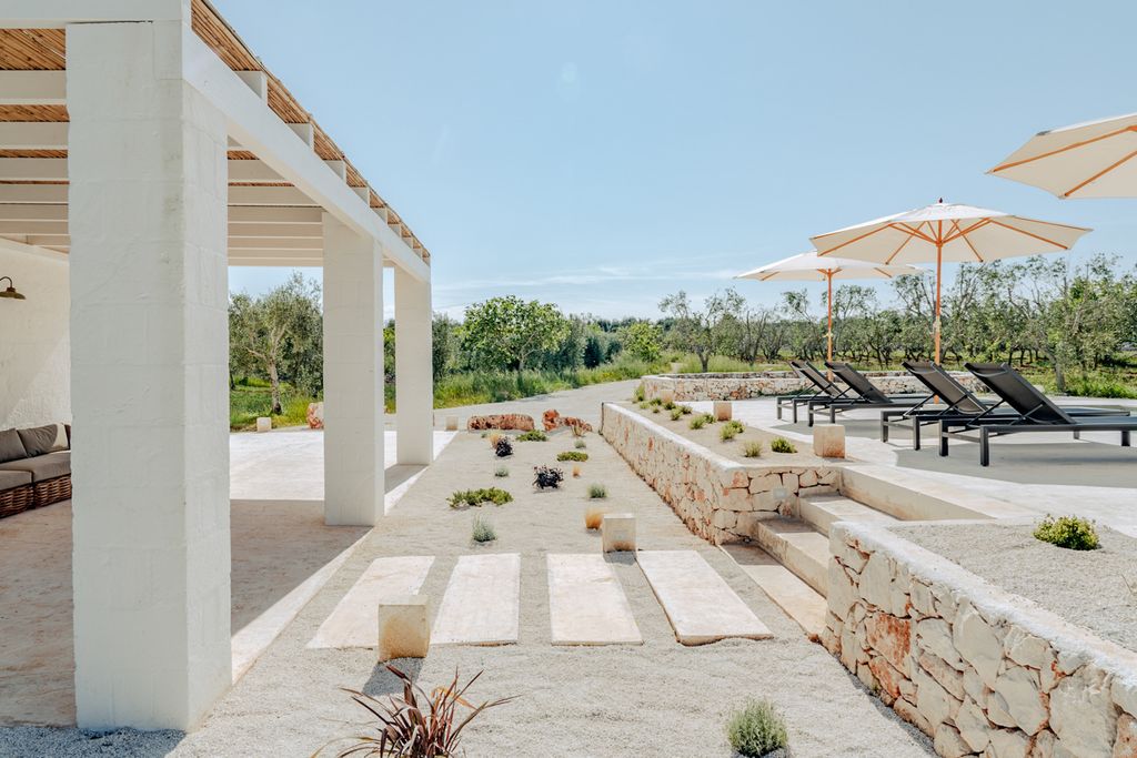 Villa Mandorli Puglia Olivers Travels 9