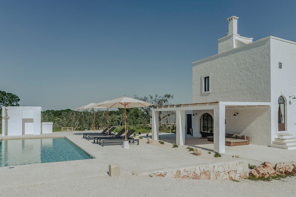 Villa Mandorli Puglia Olivers Travels 17