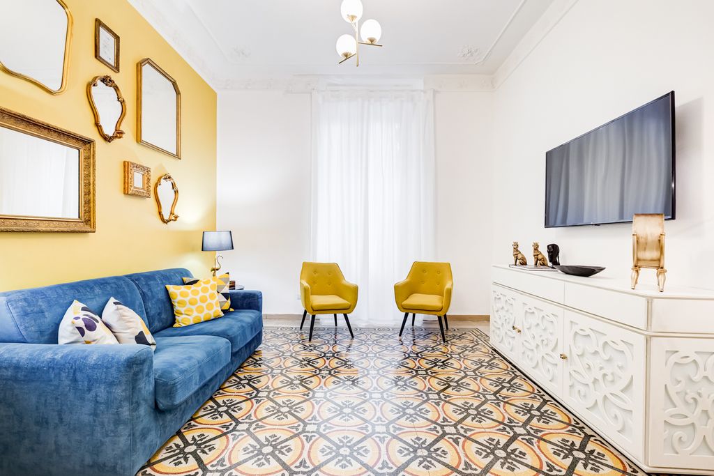 Emerald Suite Rome Italy OliversTravels 6