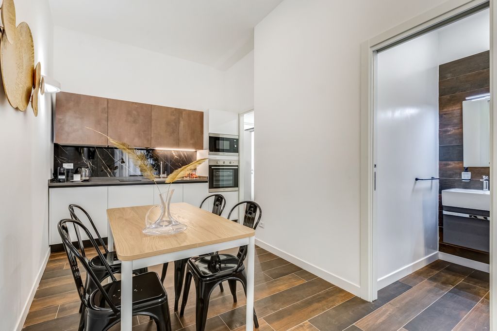 Global Condo Rome Olivers Travels 2