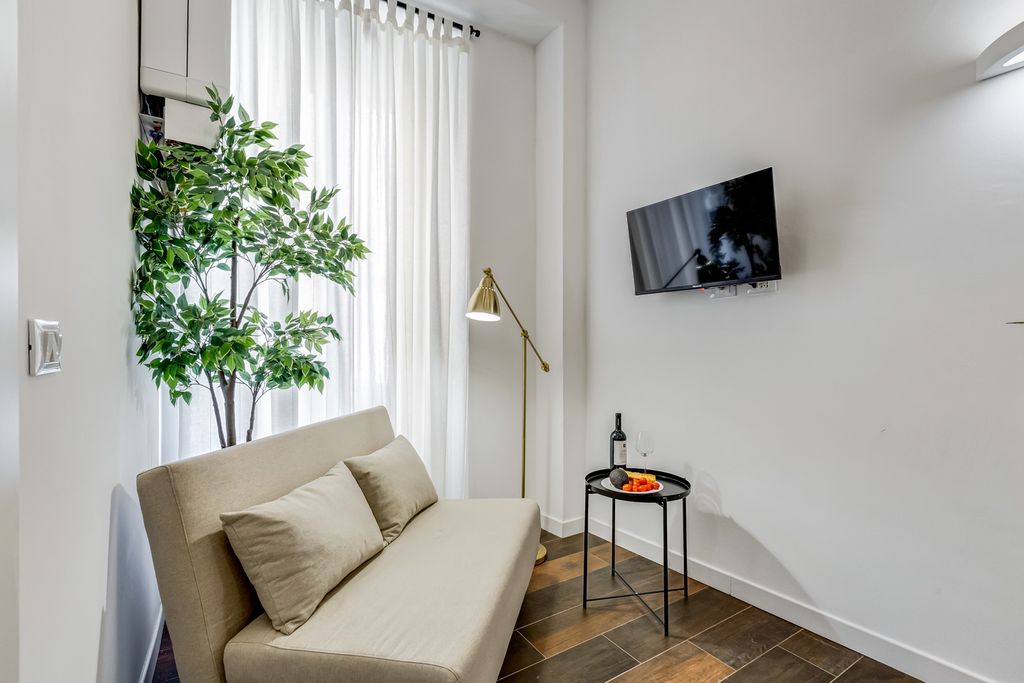 Global Condo Rome Olivers Travels 4