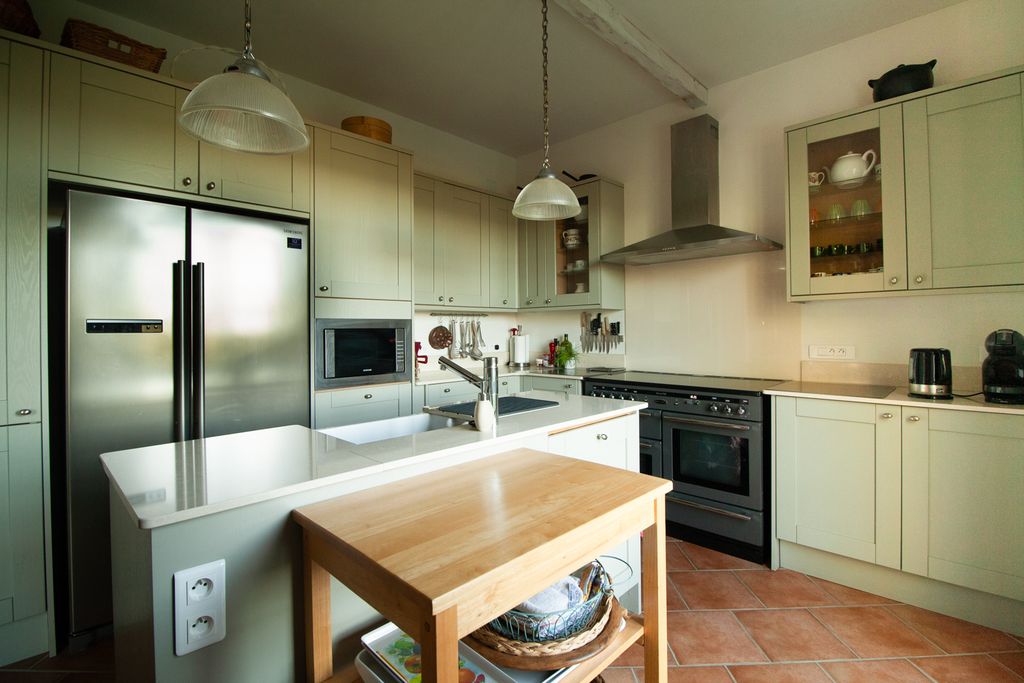 Maison Floral Dordogne France OliversTravels 4