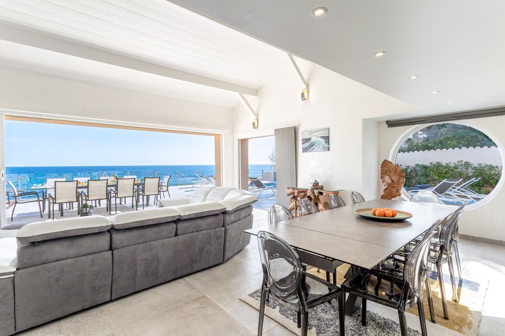 Villa De La Gloire French Riviera OliversTravels 5