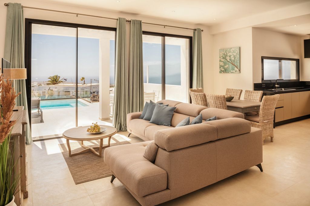 Villa Capricania Lanzarote Olivers Travels 5