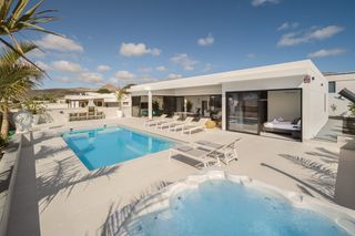 Villa Tauruno Lanzarote Olivers Travels 1