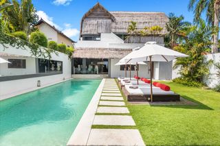 Villa Kuta Seminyak Bali OliversTravels 1