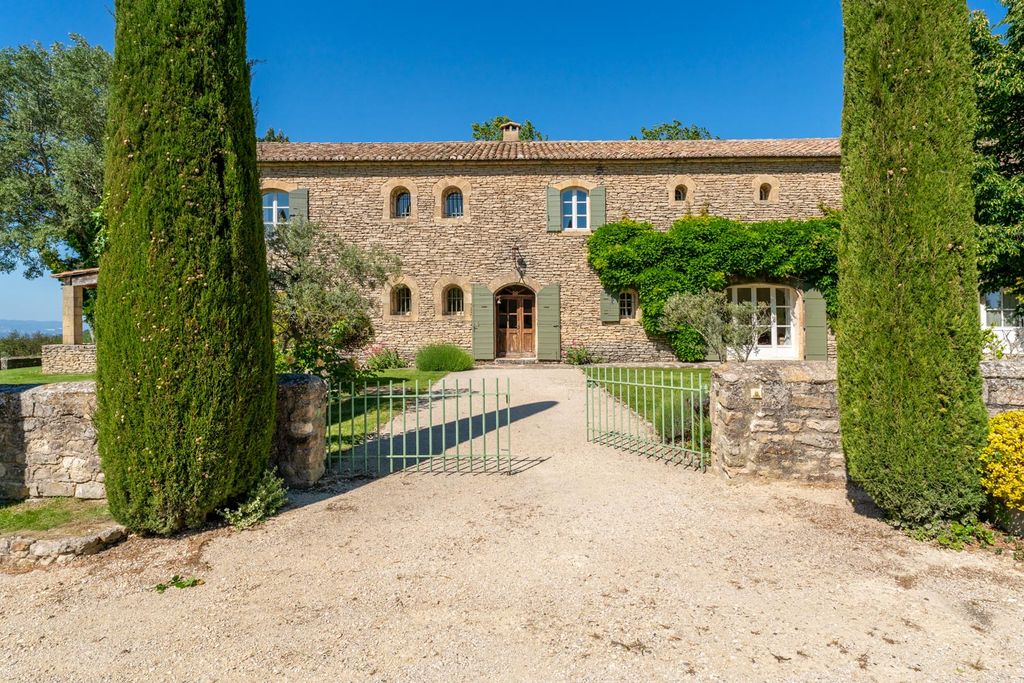 Villa Grand Gordes Provence OliversTravels 1
