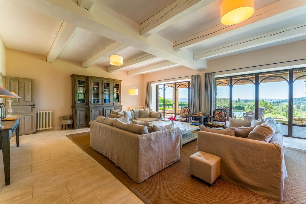Villa Grand Gordes Provence OliversTravels 3