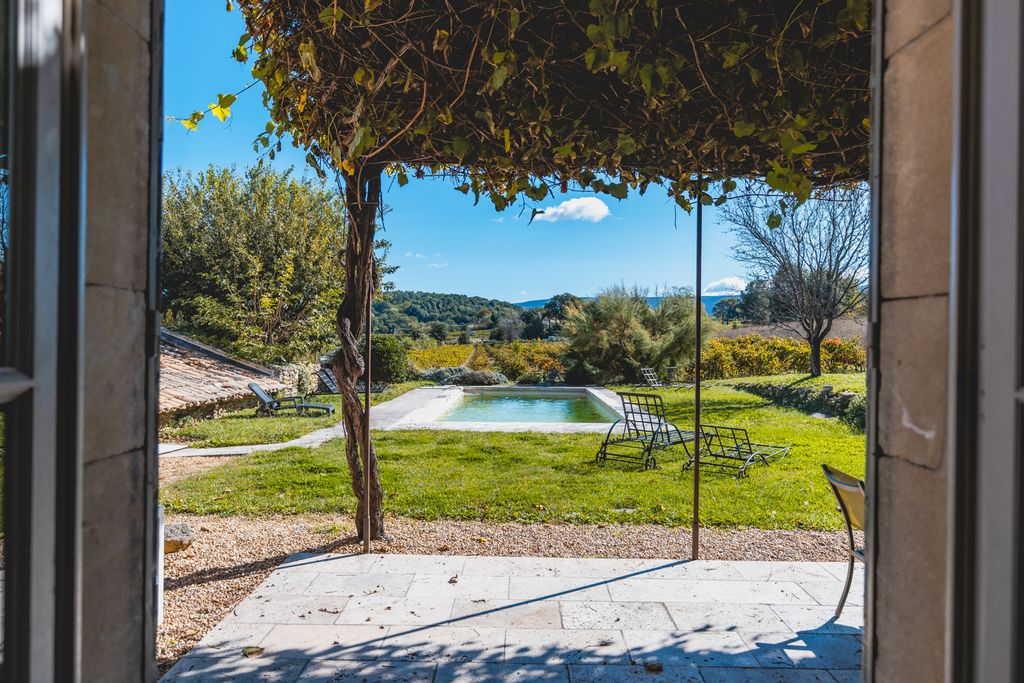 Villa Royere Provence Alpes France OliversTravels 2