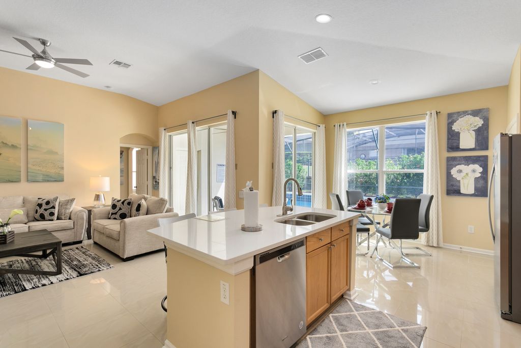 Villa Maui Disney Homes Florida OliversTravels 5