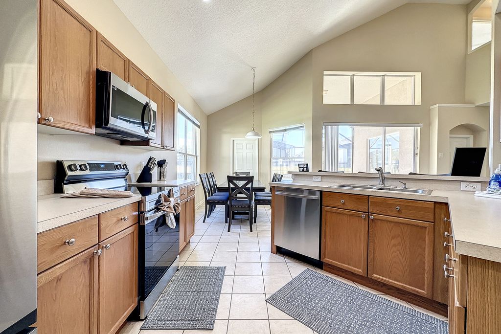 Villa Mushu Disney Homes Florida OliversTravels 5