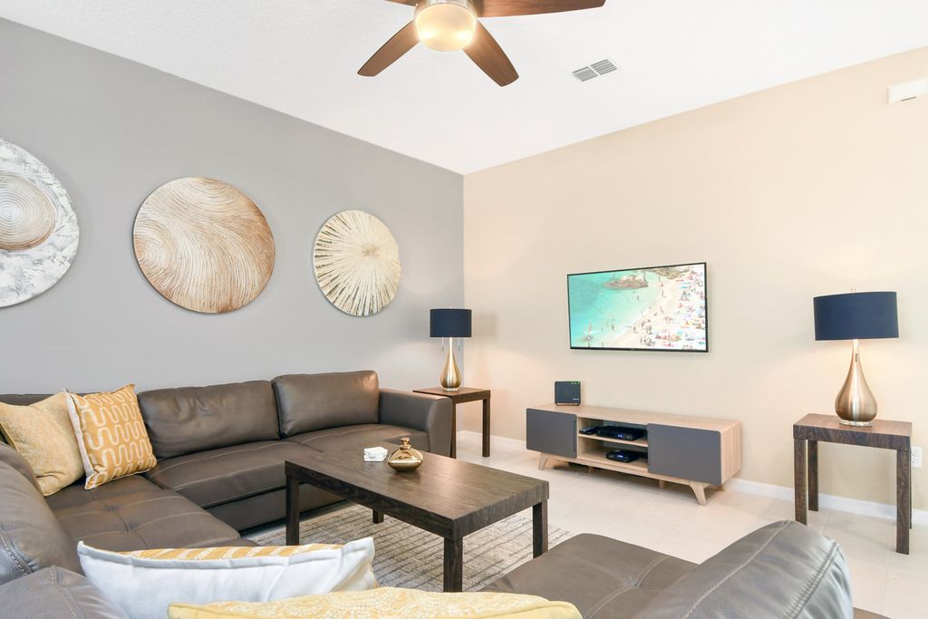 Villa Mulan Florida USA OliversTravels 4