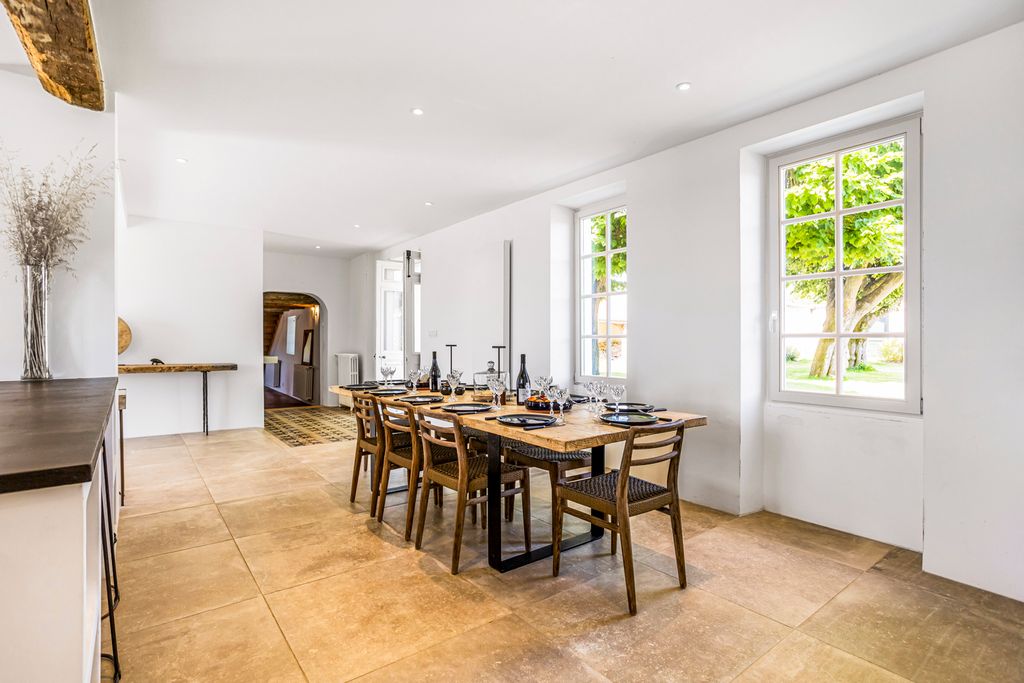 Domaine De La Tour Ile de Re Olivers Travels 1 5