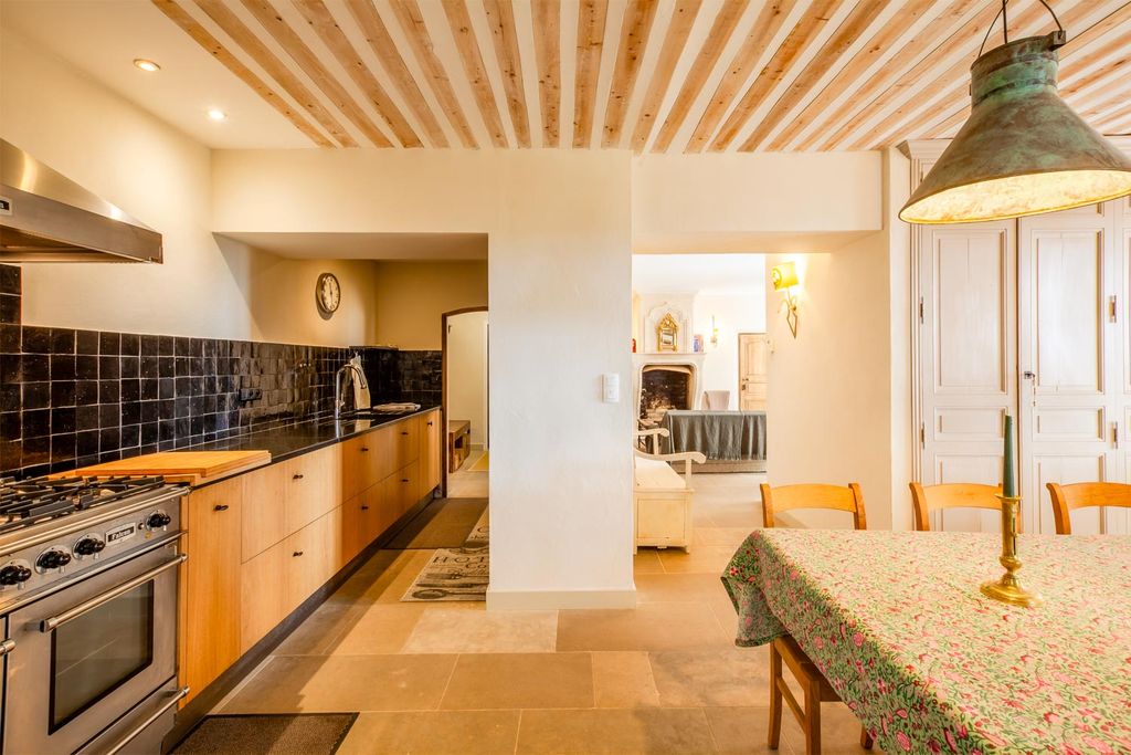 Villa Les Dentelles HP Provence OliversTravels 5