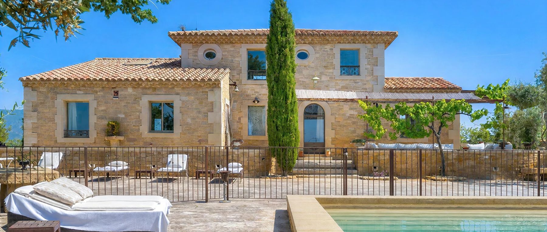 001 villa luberon sud south of france olivers travels desktop center