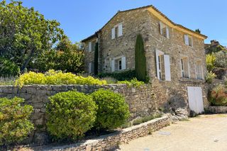 Villa Menerbes Provence Alpes OliversTravels 1